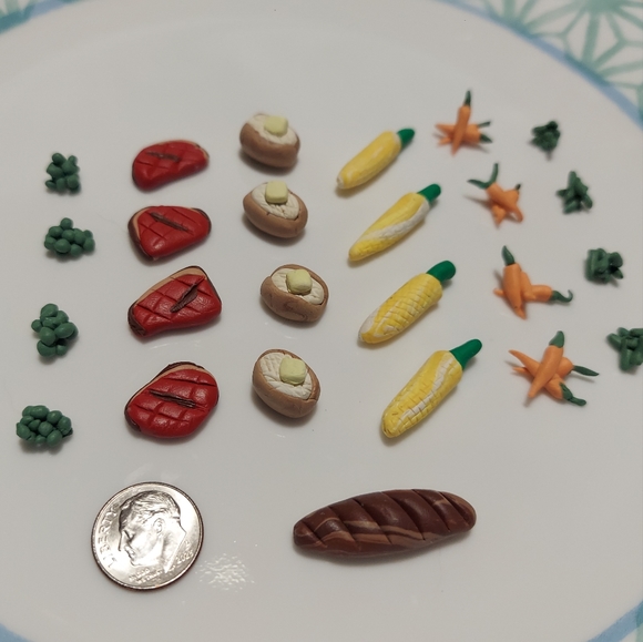 Mini steak dinner polymer clay dollhouse / barbie food - Picture 1 of 6